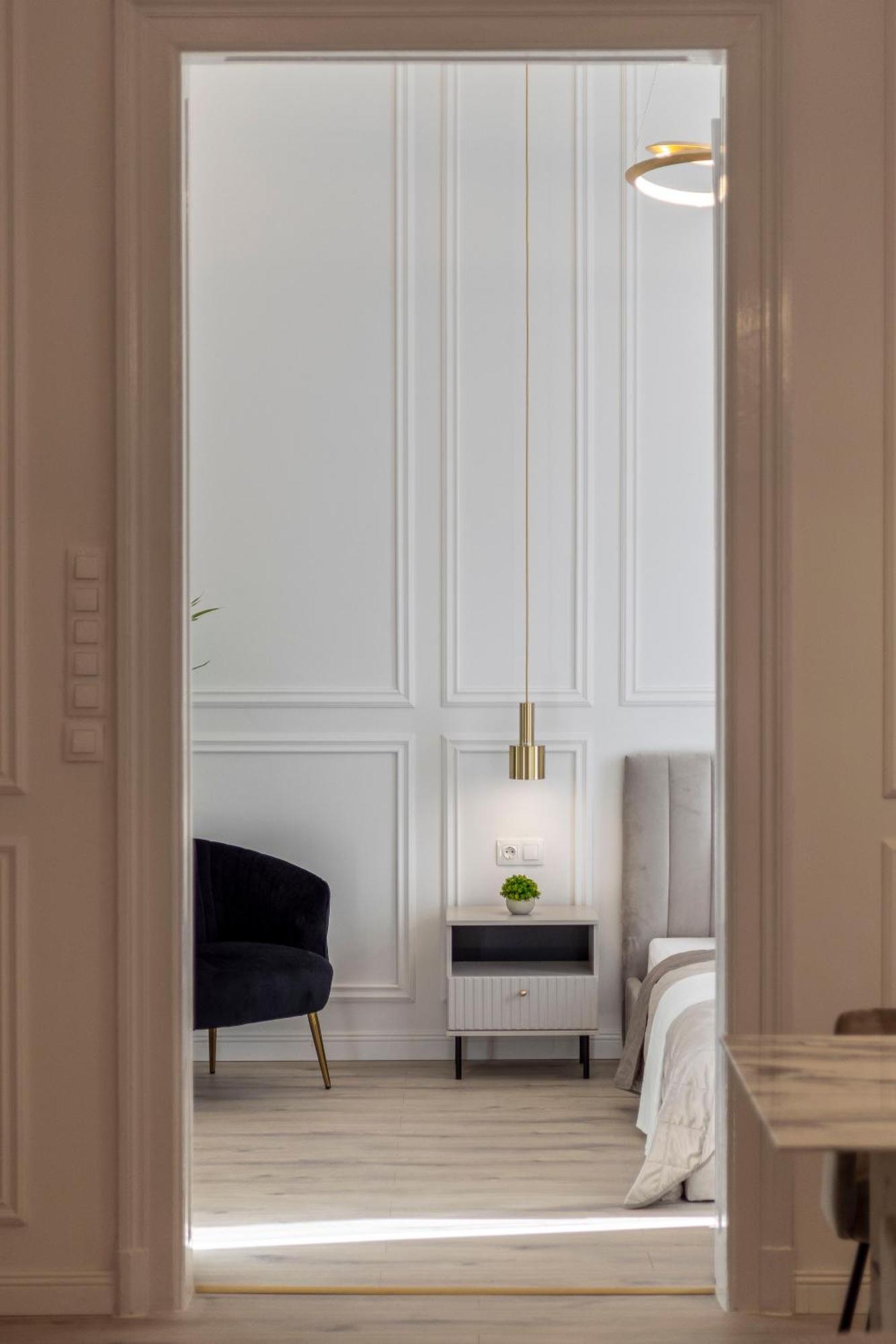 Exclusive & Prestigious W/ Balcony Apartment
